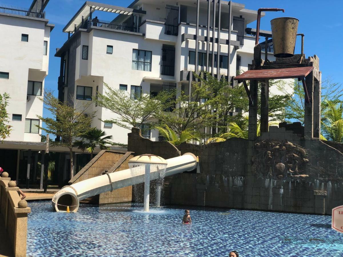 Swiss Garden Residence Pool Sea View Beach Resort Luxury Apartment & Family Suite Kuantan Luaran gambar